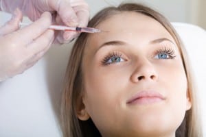 Injektion mit Botox/Hyaluronsäure