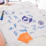 Autogrammshirt-Besuch-Hockey-Nationalmannschaft-Beta-Klinik