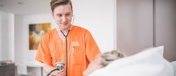 Die Beta Klinik sucht Aushilfen Gesundheits- und Krankenpfleger:innen im Tagdienst.
