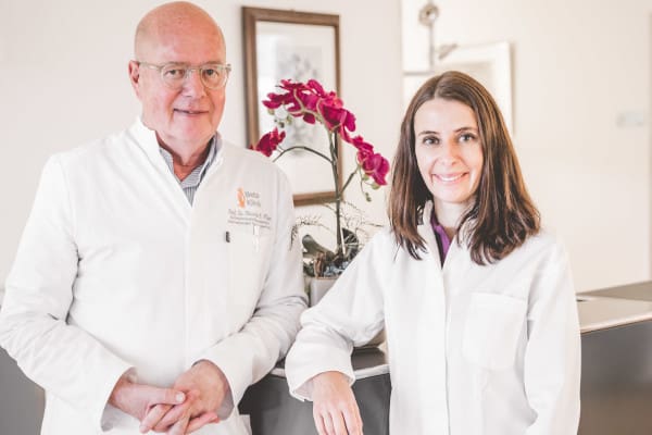 Dr. Elger und Assistenzärztin des Epilepsiezentrums