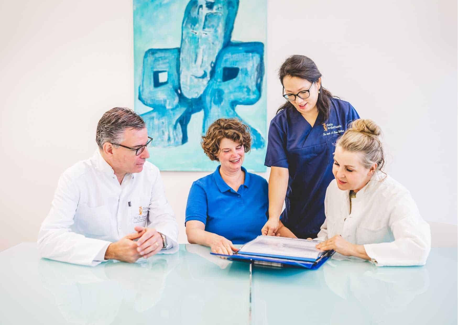 Ärzte tauschen sich aus