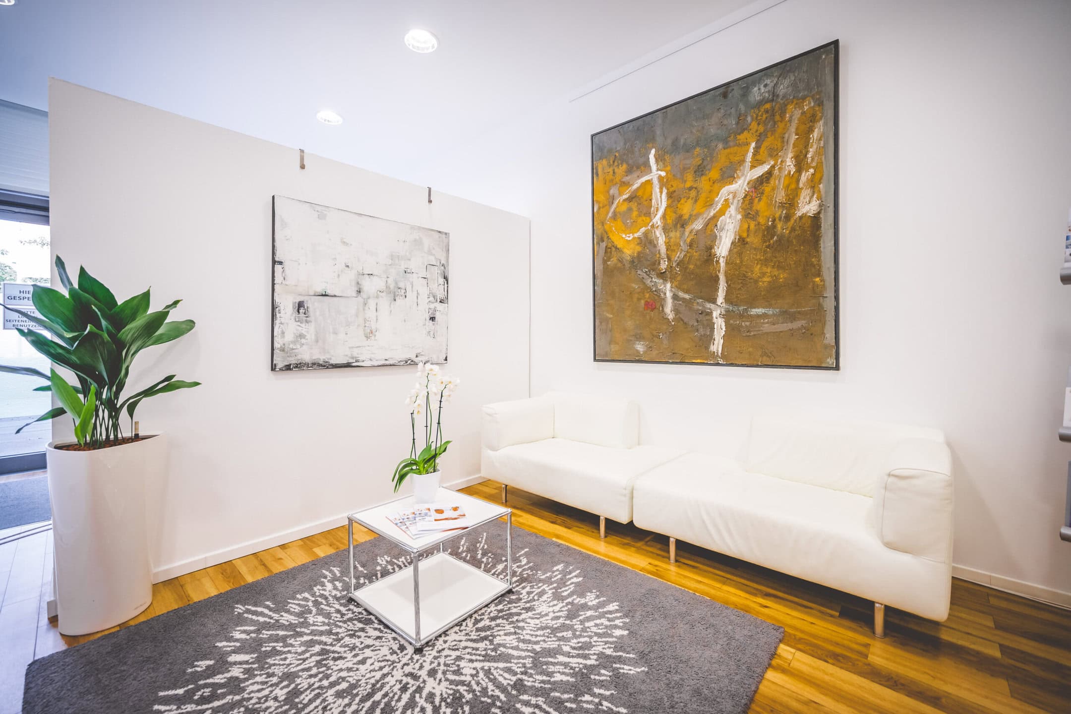 Wartezimmer der Beta Klinik Bonn